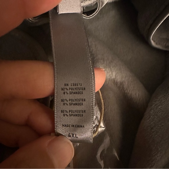 NWT Skims Velour Pajama Shirt - Picture 6 of 6